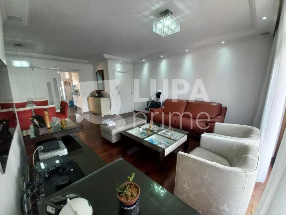 Apartamento à venda com 4 quartos, 136m² - Foto 2