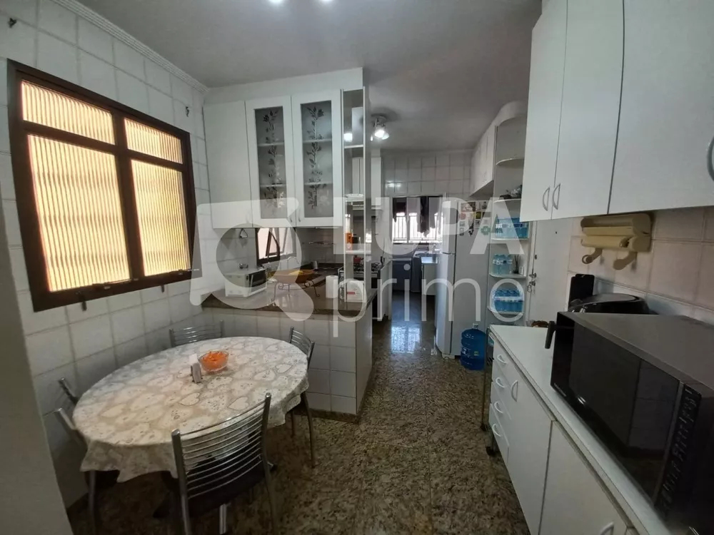 Apartamento à venda com 4 quartos, 136m² - Foto 4