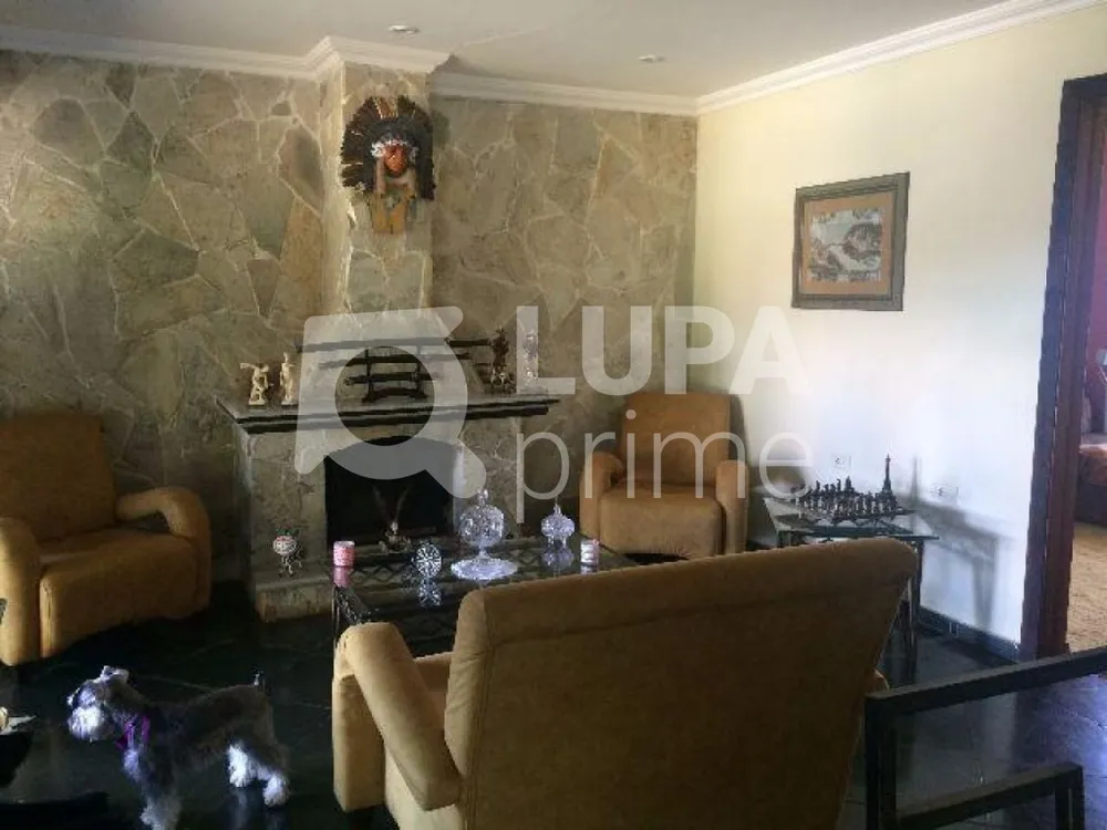 Casa, 4 quartos, 260 m² - Foto 1