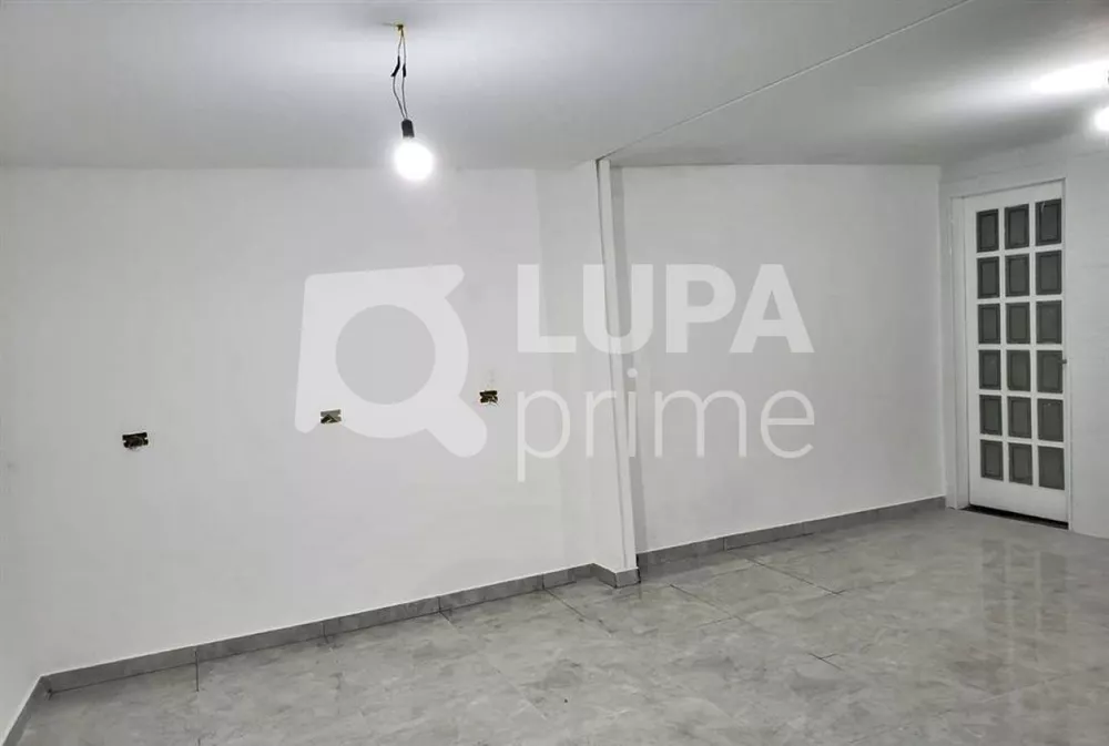 Casa à venda com 3 quartos, 151m² - Foto 1