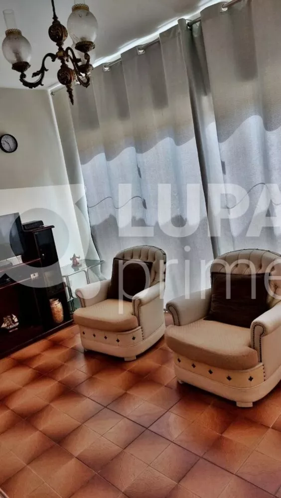 Casa à venda com 3 quartos, 130m² - Foto 4