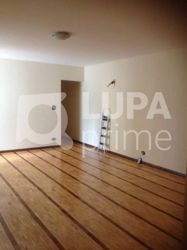 Apartamento à venda com 3 quartos, 147m² - Foto 3