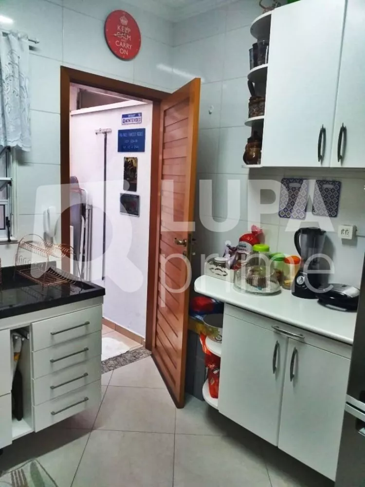 Casa à venda com 3 quartos, 90m² - Foto 11