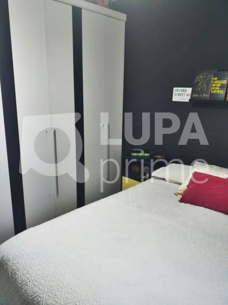 Casa à venda com 3 quartos, 90m² - Foto 7