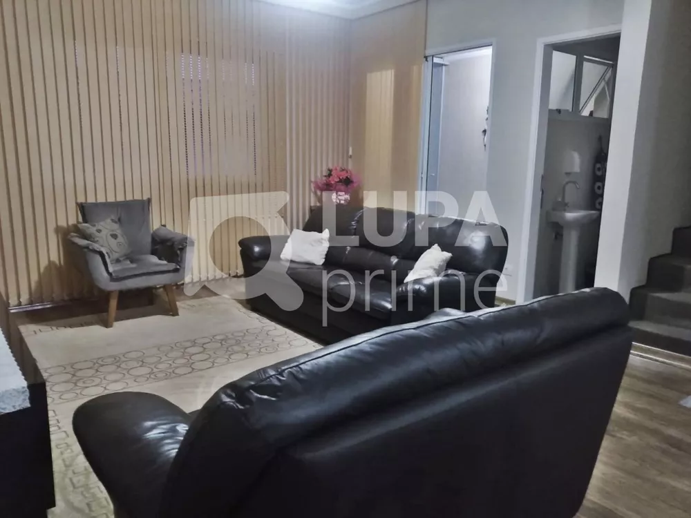 Casa à venda com 5 quartos, 177m² - Foto 2