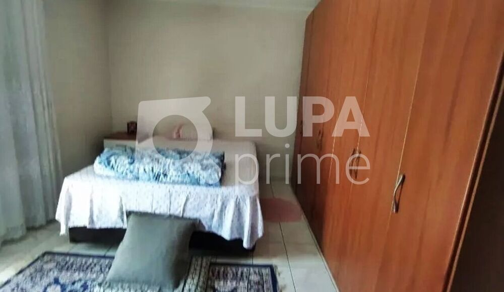Casa à venda com 2 quartos, 90m² - Foto 1