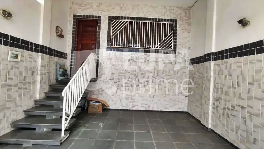 Casa à venda com 2 quartos, 90m² - Foto 4