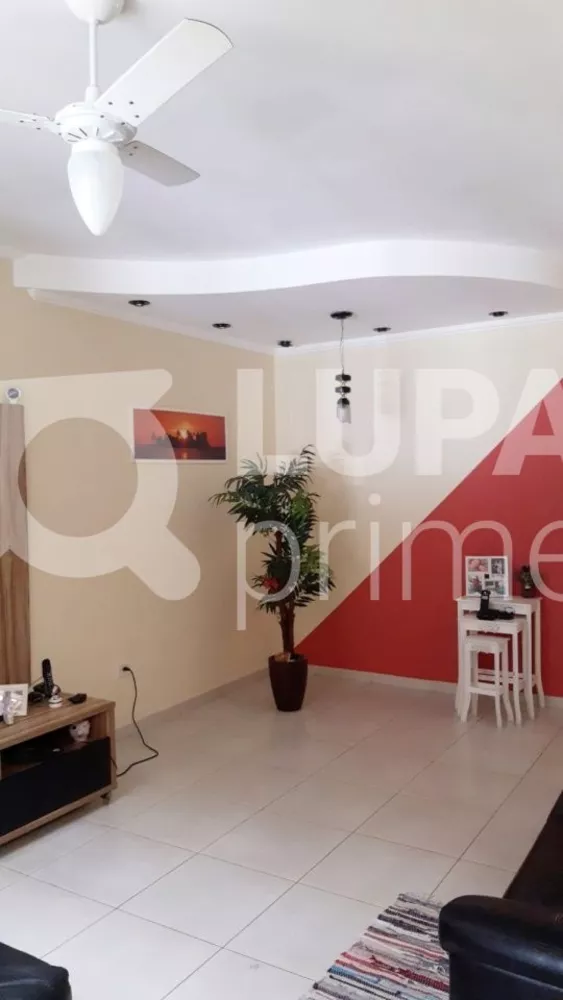 Casa à venda com 3 quartos, 150m² - Foto 3