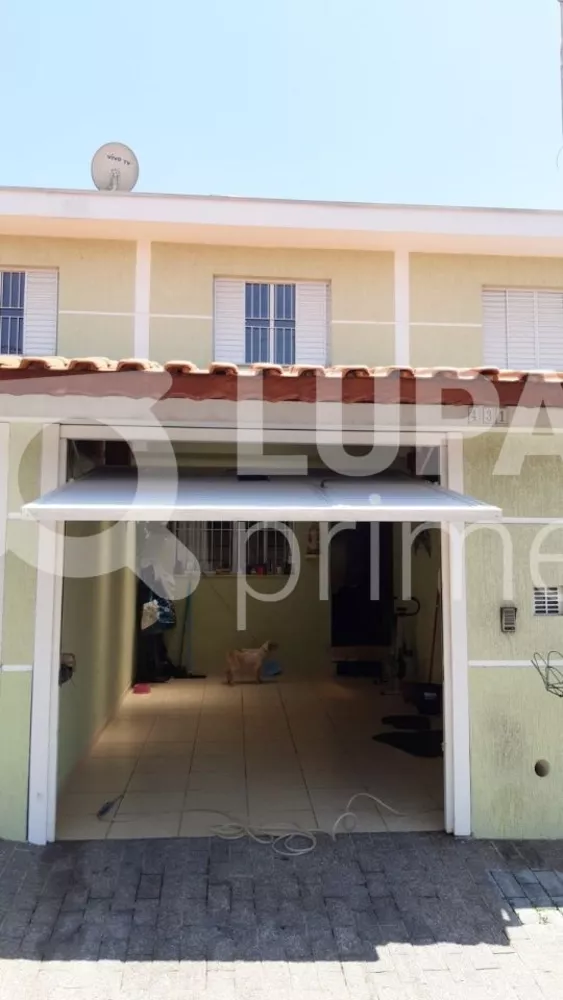 Casa à venda com 3 quartos, 150m² - Foto 1