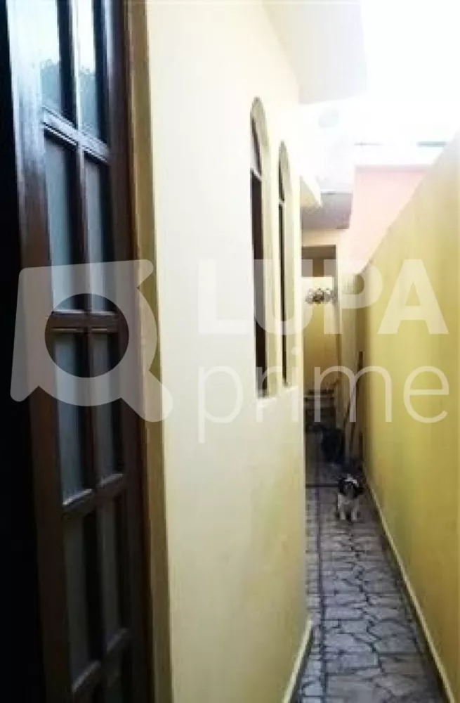 Casa à venda com 2 quartos, 200m² - Foto 8