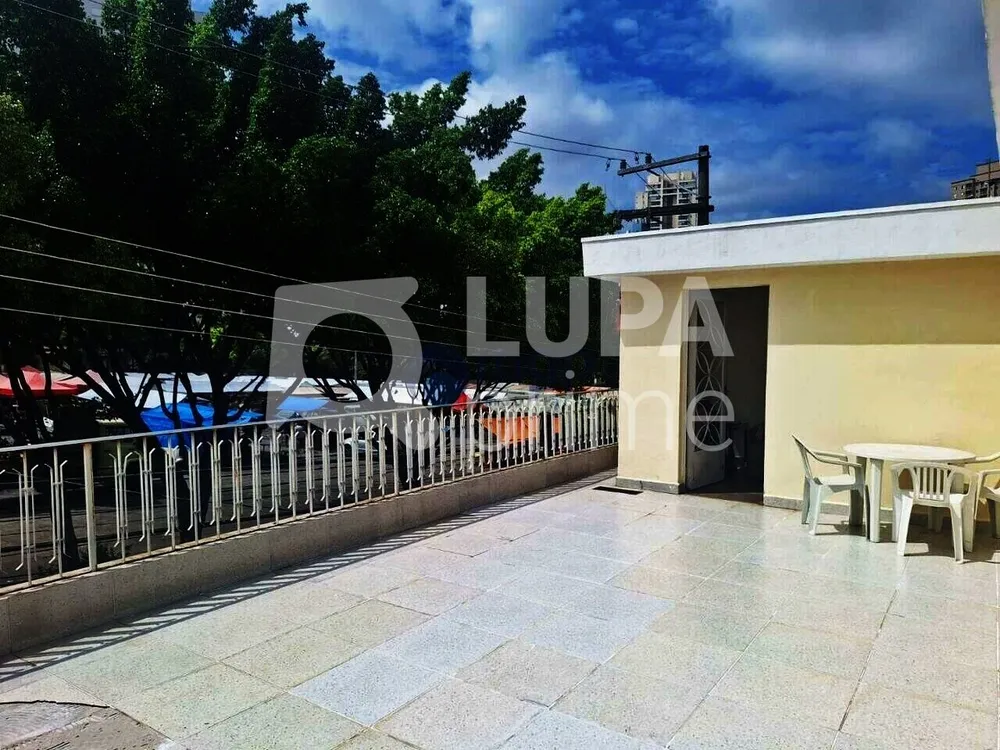 Casa, 3 quartos, 438 m² - Foto 1