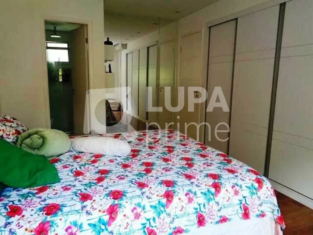 Apartamento, 3 quartos, 132 m² - Foto 1