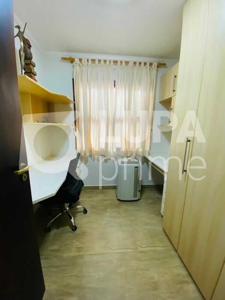 Casa à venda com 3 quartos, 225m² - Foto 11