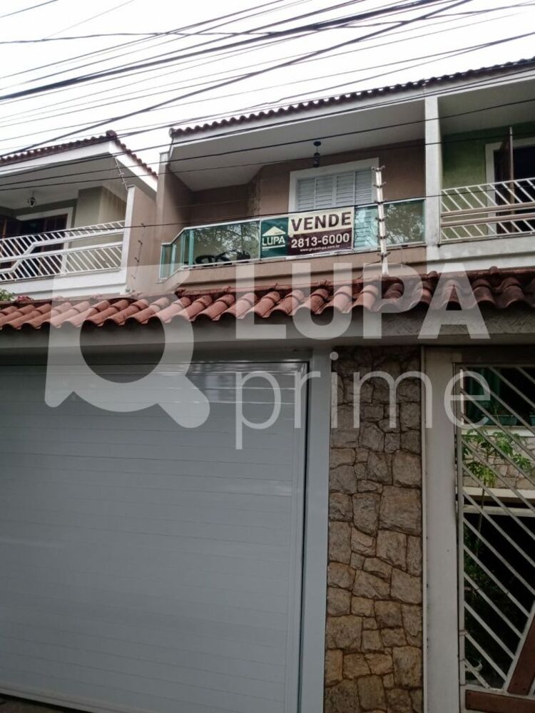 Casa à venda com 3 quartos, 225m² - Foto 1