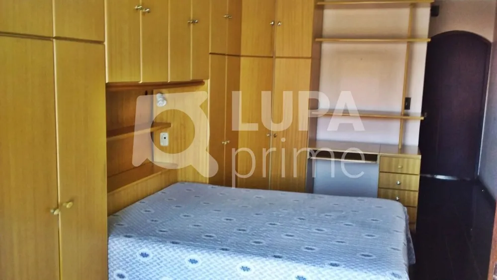 Casa, 3 quartos, 161 m² - Foto 2