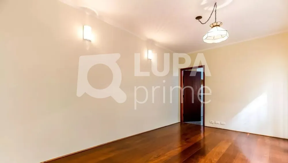 Casa, 3 quartos, 310 m² - Foto 9