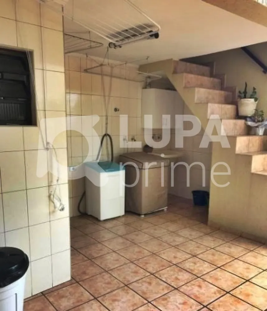 Casa, 3 quartos, 320 m² - Foto 2