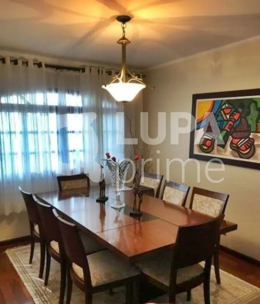 Casa, 3 quartos, 320 m² - Foto 1