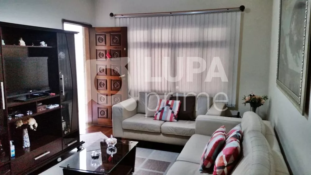 Casa à venda com 3 quartos, 174m² - Foto 1