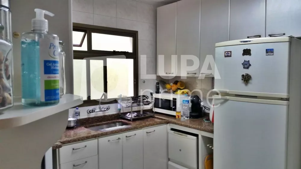 Casa à venda com 3 quartos, 174m² - Foto 8