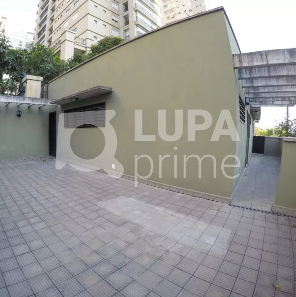 Casa à venda com 10 quartos, 350m² - Foto 4