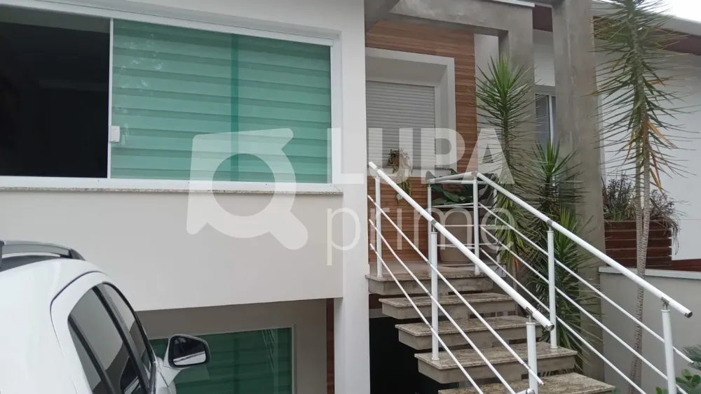 Casa, 3 quartos, 218 m² - Foto 3