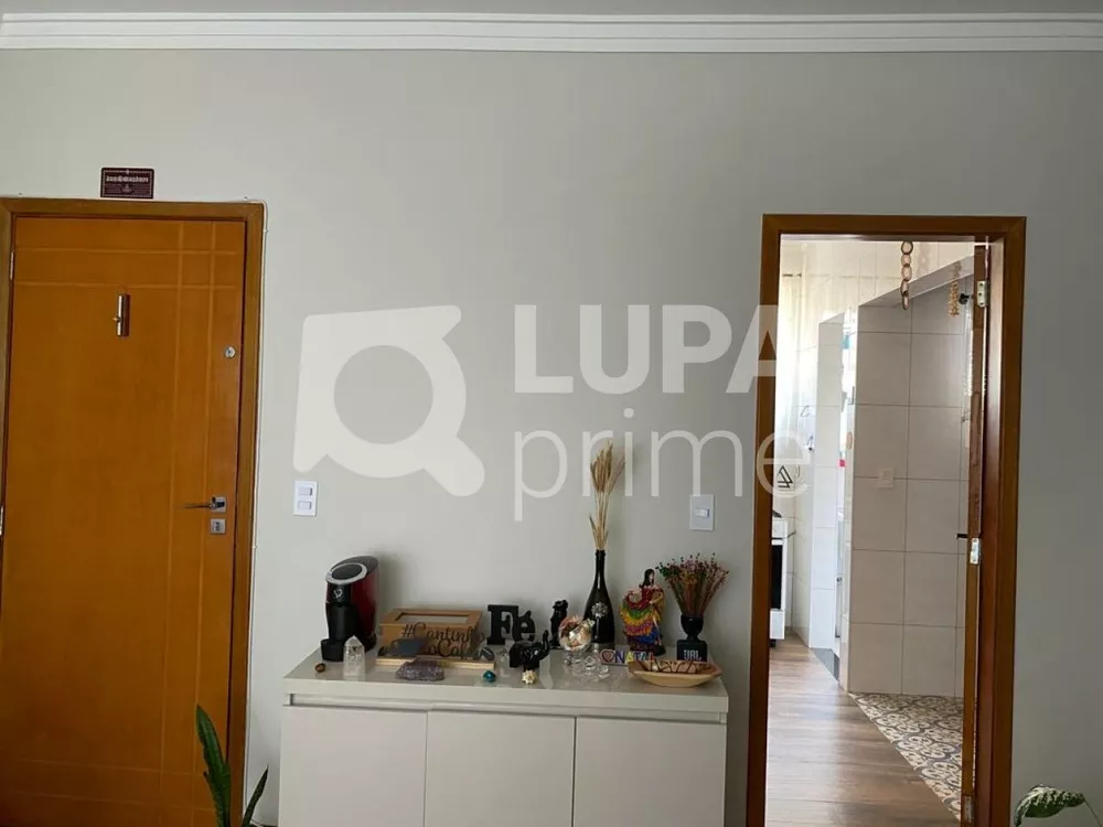 Apartamento à venda com 2 quartos, 64m² - Foto 4