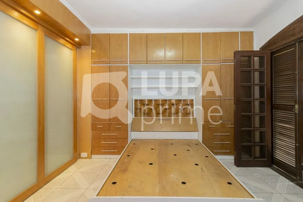 Casa, 3 quartos, 310 m² - Foto 1