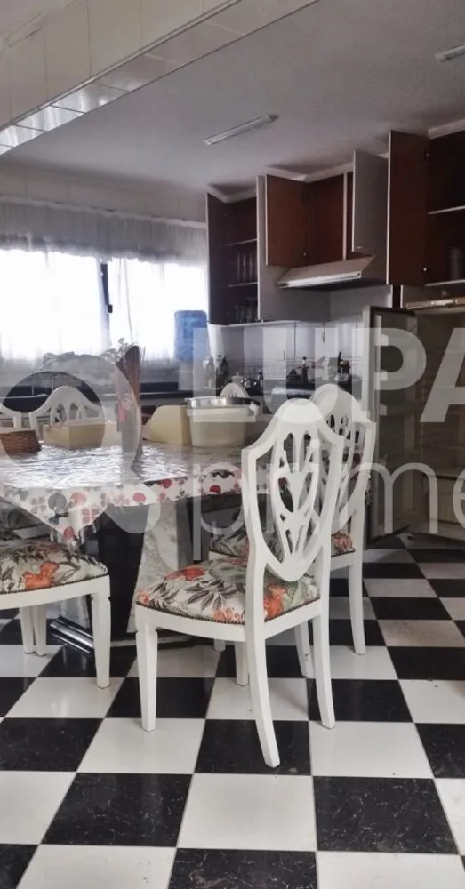 Casa, 3 quartos, 244 m² - Foto 13