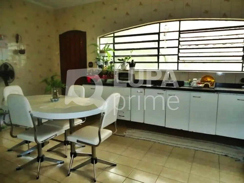 Casa, 3 quartos, 246 m² - Foto 6
