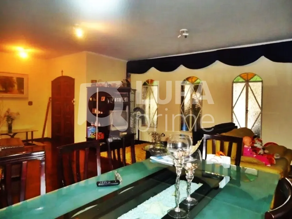 Casa, 3 quartos, 246 m² - Foto 8