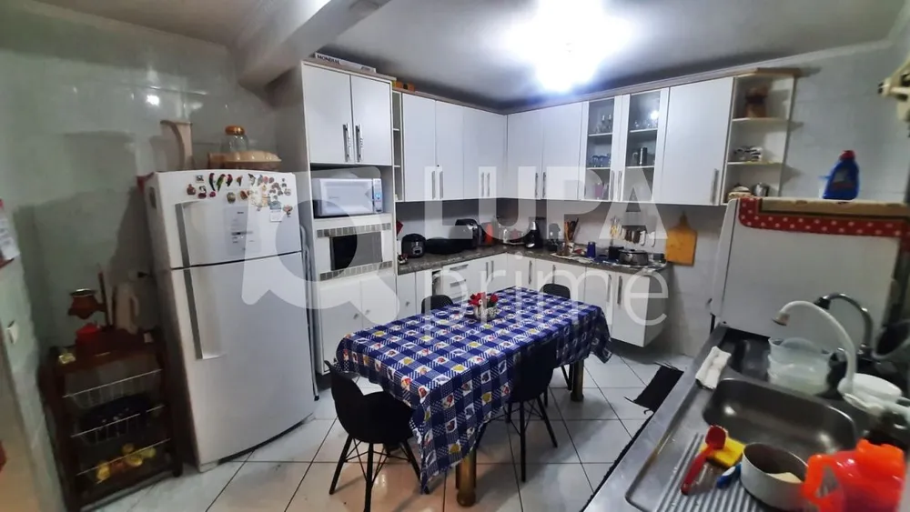 Casa, 2 quartos, 201 m² - Foto 10