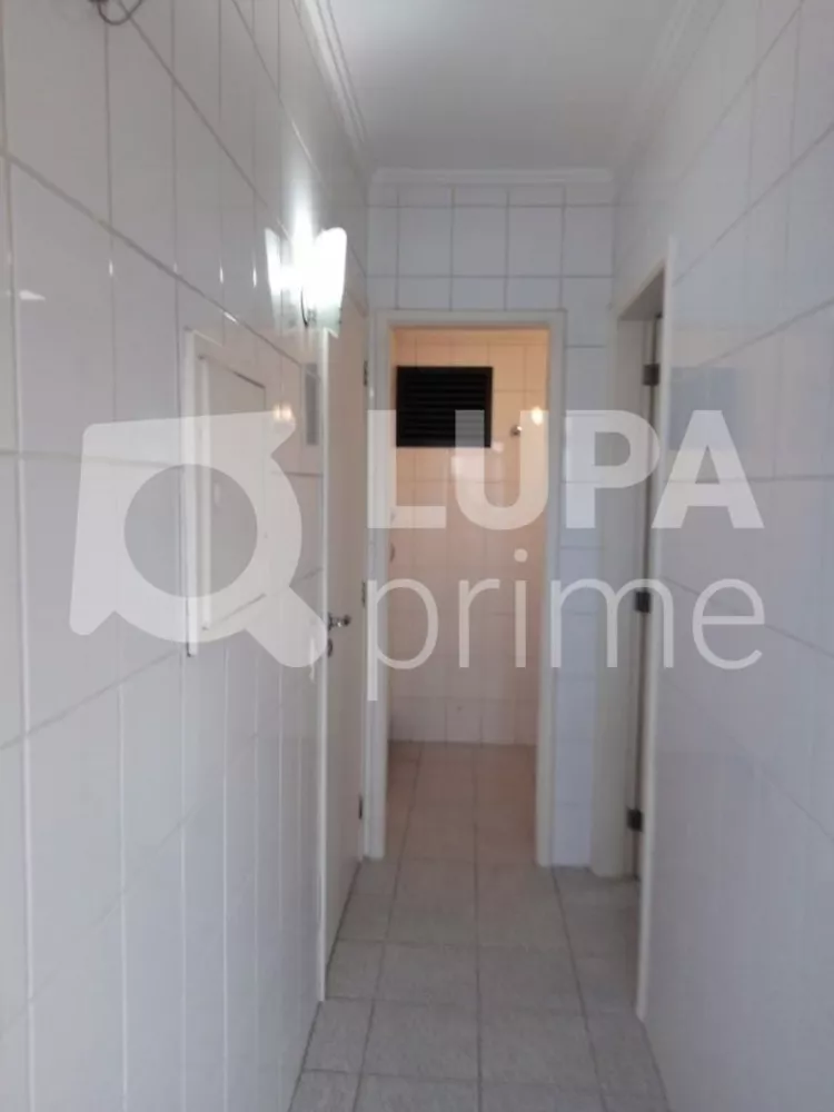 Apartamento para alugar com 3 quartos, 105m² - Foto 3