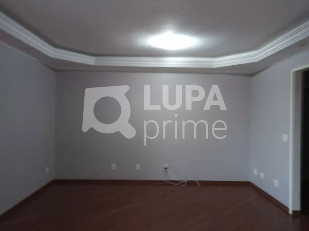 Apartamento para alugar com 3 quartos, 105m² - Foto 1