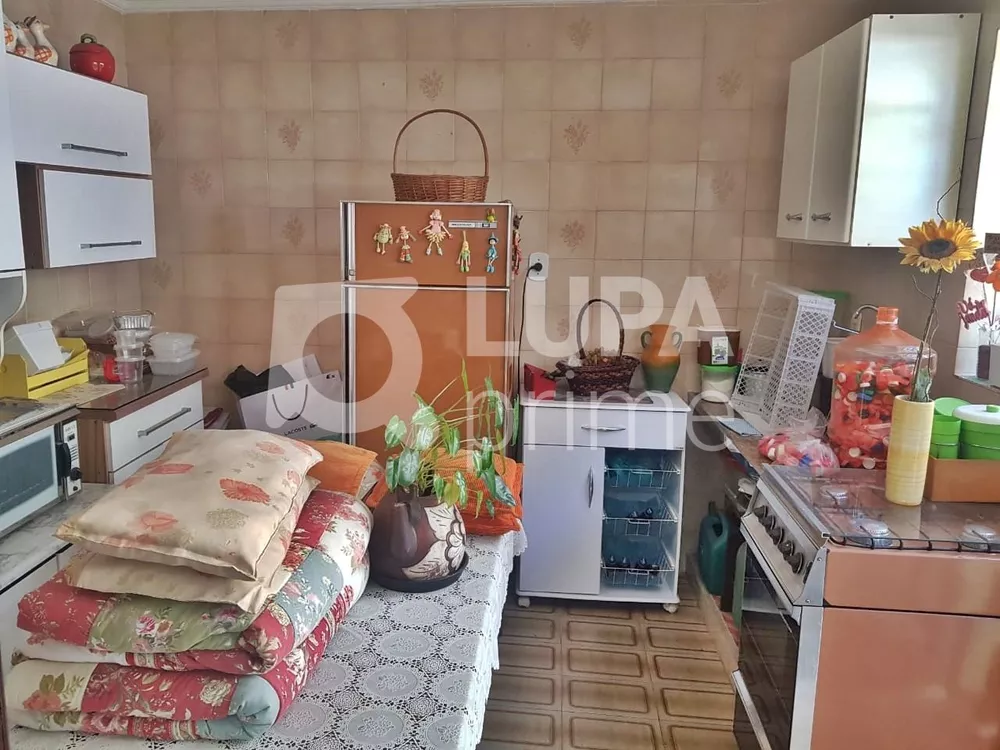 Casa à venda com 3 quartos, 260m² - Foto 14