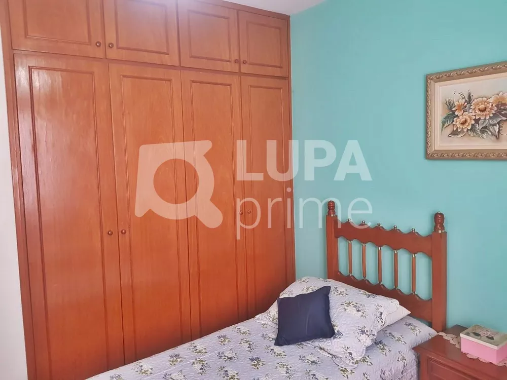 Casa à venda com 3 quartos, 260m² - Foto 9