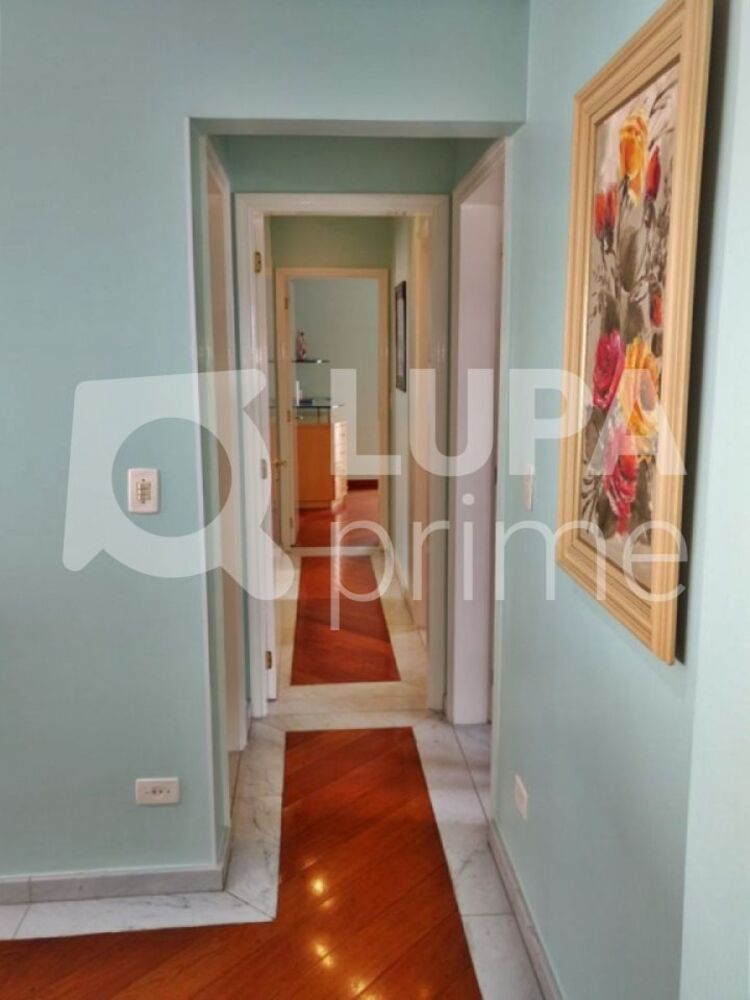 Apartamento à venda com 3 quartos, 130m² - Foto 4
