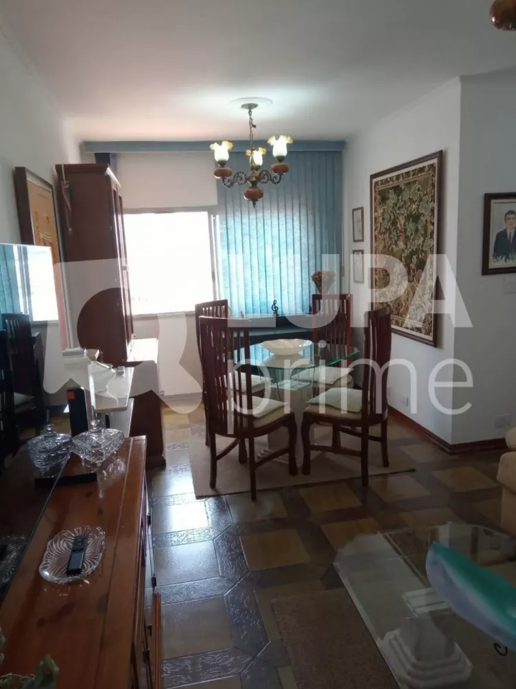 Apartamento à venda com 2 quartos, 75m² - Foto 2