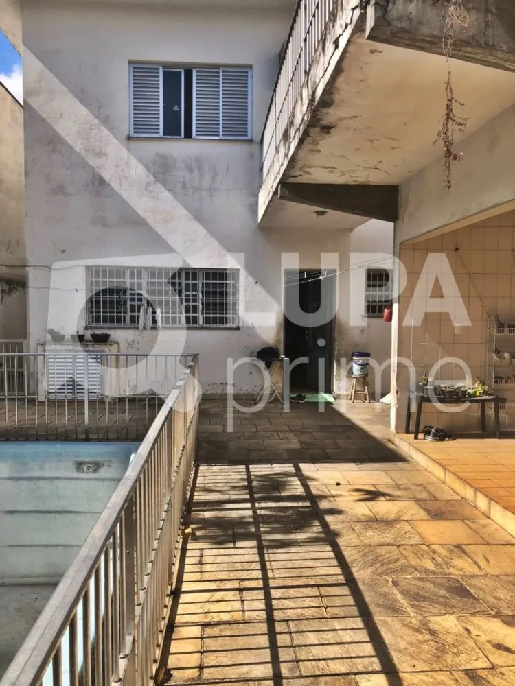 Casa, 4 quartos, 250 m² - Foto 1