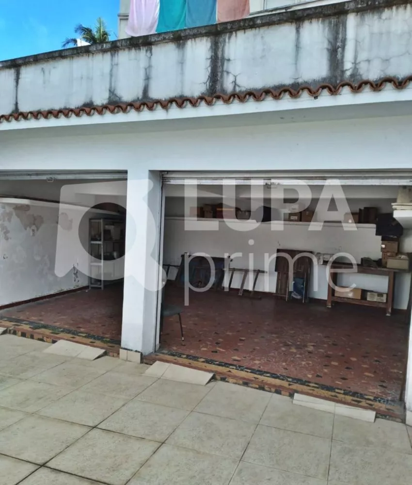 Casa à venda com 3 quartos, 232m² - Foto 3