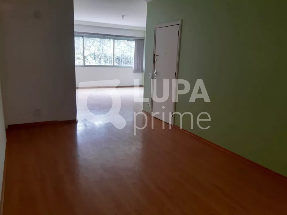 Apartamento à venda com 3 quartos, 160m² - Foto 1