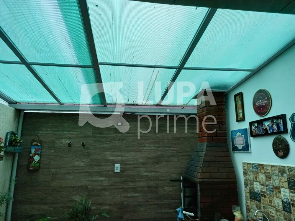 Casa à venda com 2 quartos, 95m² - Foto 2