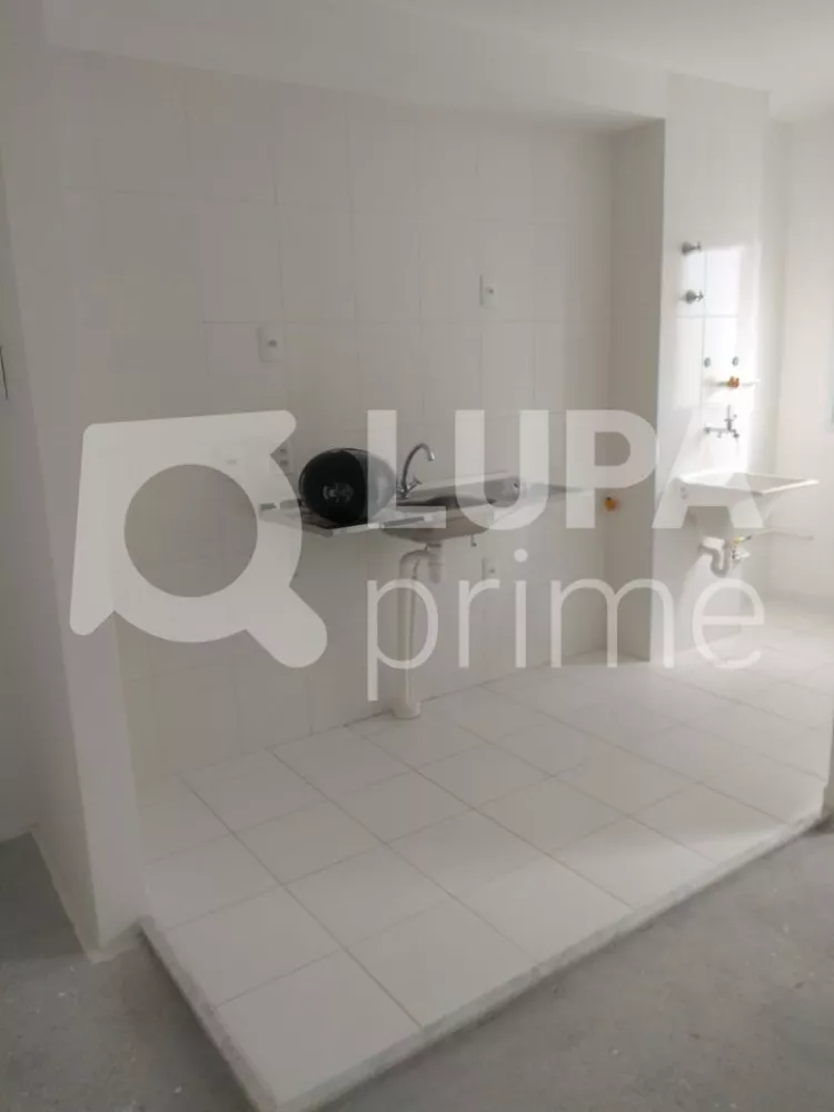 Apartamento à venda com 2 quartos, 41m² - Foto 4