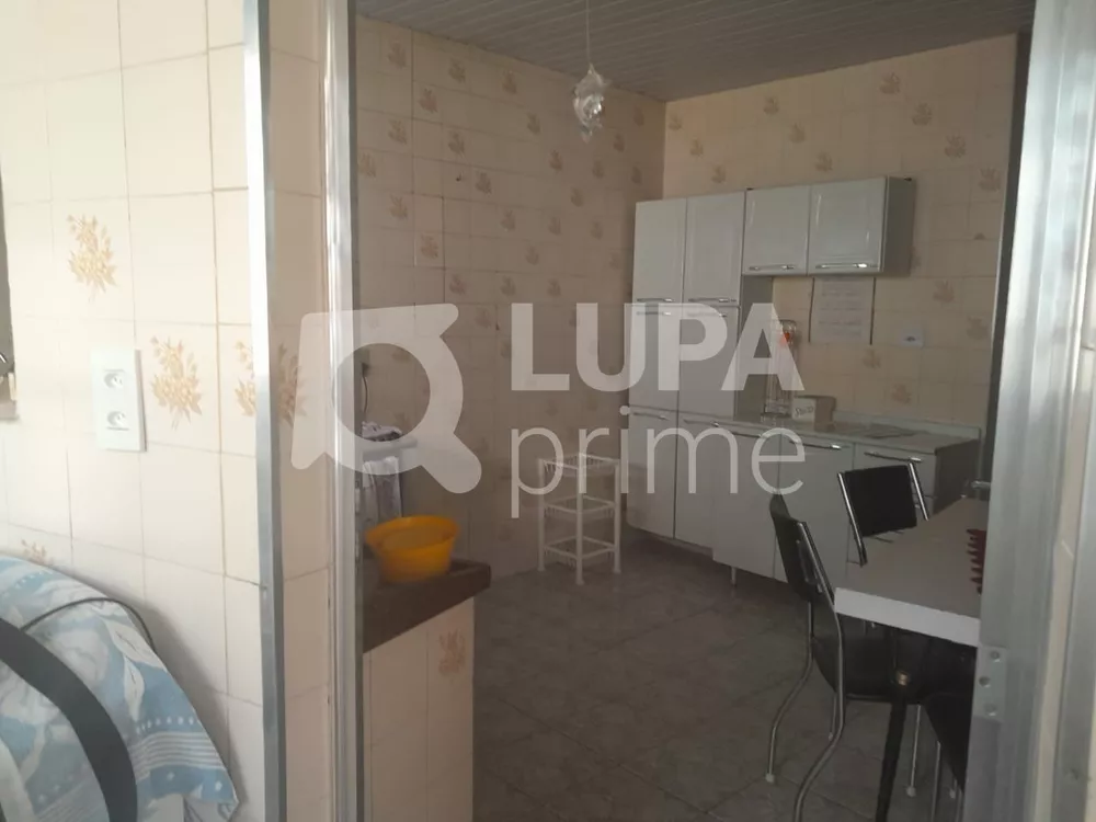 Casa à venda com 2 quartos, 126m² - Foto 3