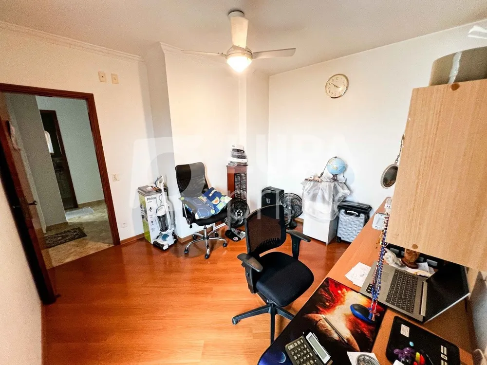 Apartamento, 3 quartos, 145 m² - Foto 2