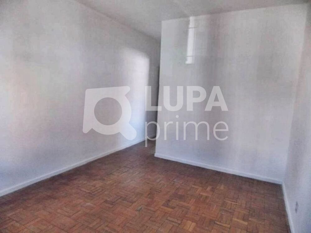 Casa, 4 quartos, 142 m² - Foto 1
