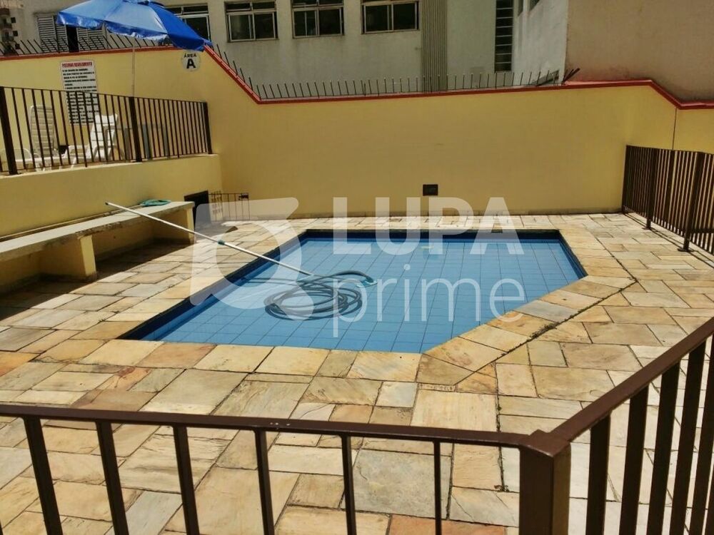 Apartamento para alugar com 3 quartos, 85m² - Foto 13