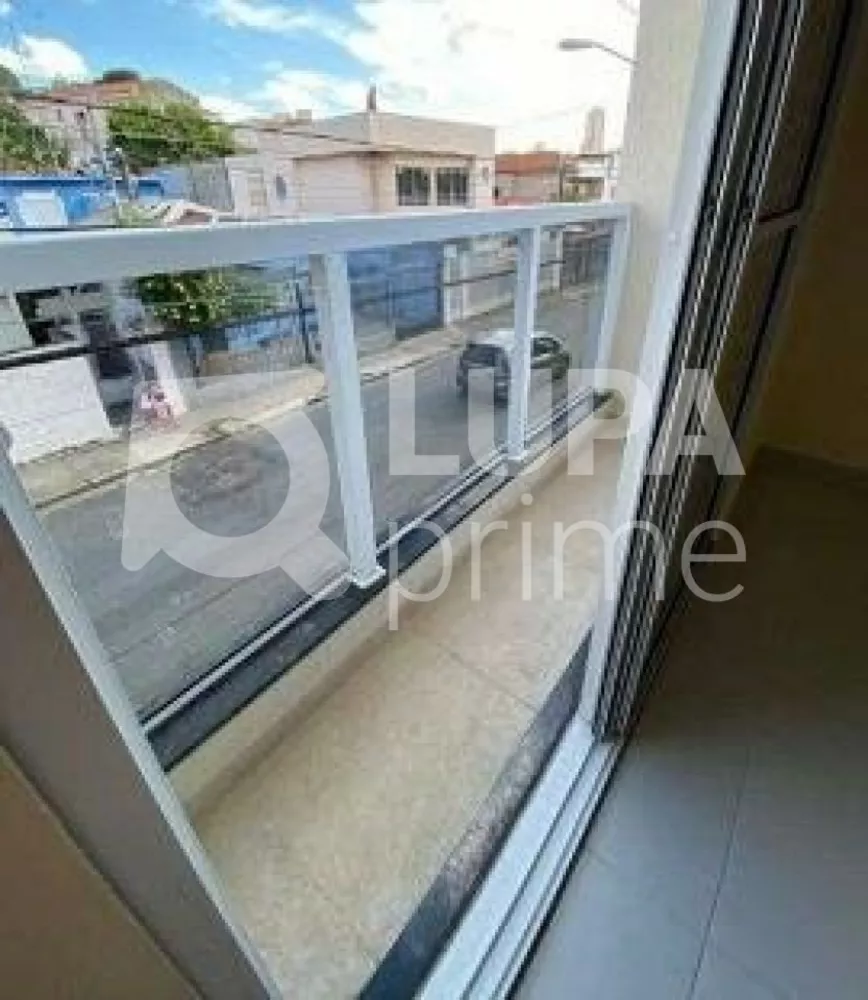 Apartamento à venda com 2 quartos, 44m² - Foto 4