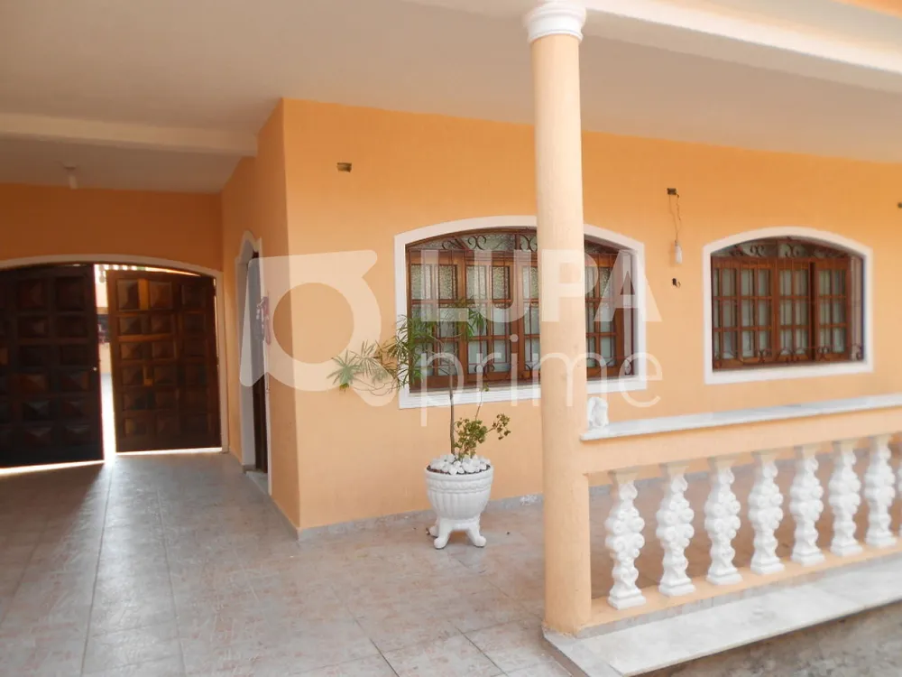 Casa, 4 quartos, 240 m² - Foto 2