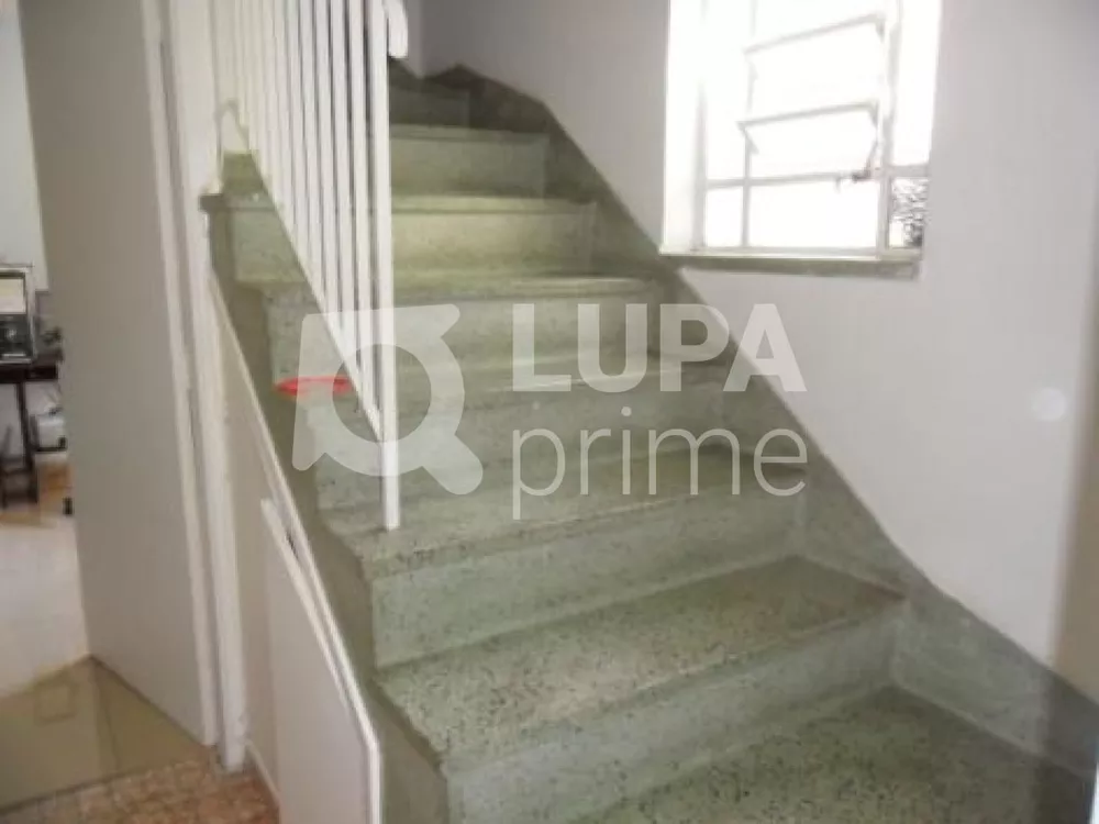 Casa à venda com 4 quartos, 332m² - Foto 14